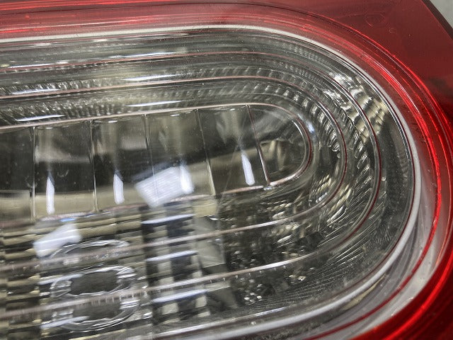 キューブ Z12/NZ12 純正 左 テールランプ/ライト/レンズ ハロゲン 刻印B STANLEY P8187 日産(148185)