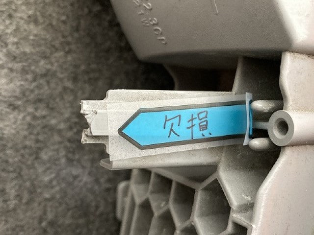 キューブ Z12/NZ12 純正 左 テールランプ/ライト/レンズ ハロゲン 刻印B STANLEY P8187 日産(148185)