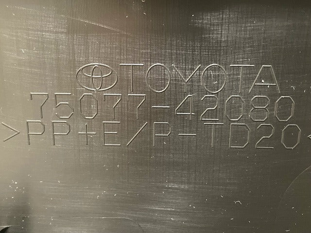 新車取り外し!RAV4 ラブ4 60系/AXAN64 右 リア ドア サイドステップ/サイドスカート プロテクター 75077-42080 素地 トヨタ(148194)