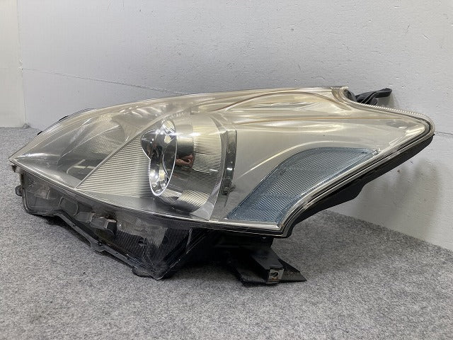 プリウスα/アルファ ZVW40W/ZVW41W 純正 前期 左 ヘッドライト/ランプ ハロゲン レベライザー 刻印2 KOITO 47-41 トヨタ(148210)