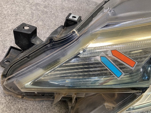 マークX 130系/GRX130/GRX133/GRX135 純正 中期 左 ヘッドライト/ランプ レベライザーキセノン HID 刻印1 22-358 81185-22B70(148238)