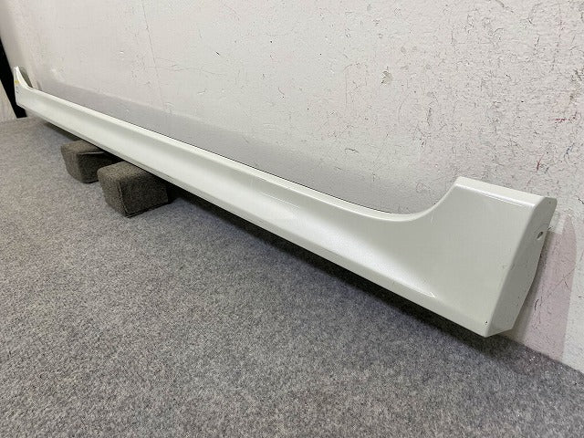 スペーシア カスタム MK54S/MK94S 純正 右 サイドステップ/サイドスカート 77231-53U5 ピュアホワイトパール ZVR スズキ(148239)