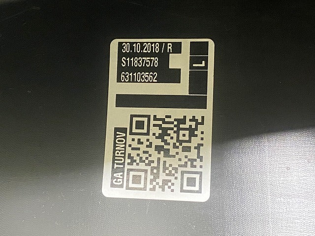 新品!XC40 XB系/2019-2025 純正 左 リア ピラー 内張り/トリム 32244154 V322244154 素地 ボルボ(148260)