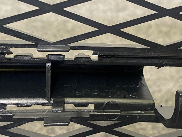 新品!トゥアレグ 7L系 純正 左 フロント バンパーグリル 7L0 853 665 A 7L6 853 665 A 9B9 素地 フォルクスワーゲン(148263)