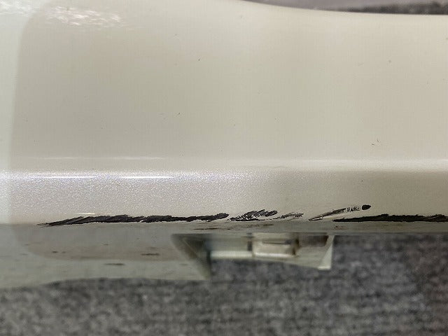 スペーシア カスタム MK53S 純正 左 サイドステップ/サイドスカート 77240-79R5 ピュアホワイトパール ZVR スズキ(148267)