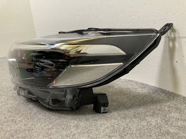 ルークス B44A/B47A 純正 後期 左 ヘッドライト/ランプ レベライザーLED 刻印Z KOITO 100-237A6 日産(148271)