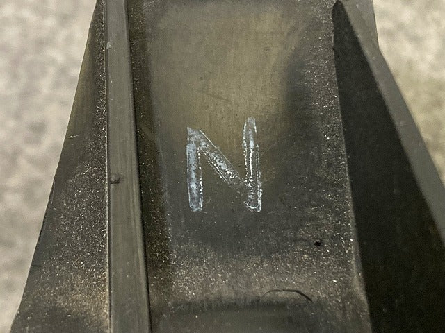 キューブ Z11/BNZ11/BZ11/YZ11 純正 前期 左 ヘッドライト/ランプ ハロゲン 刻印N ICHIKOH 1712 日産(148276)