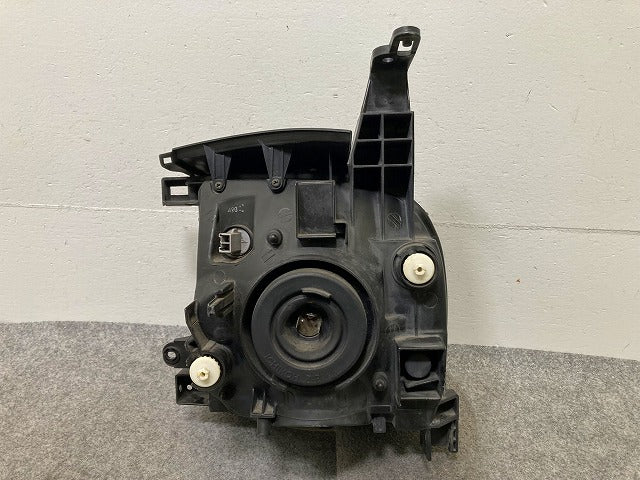 キューブ Z11/BNZ11/BZ11/YZ11 純正 前期 右 ヘッドライト/ランプ ハロゲン 刻印N ICHIKOH 1712 日産(148280)