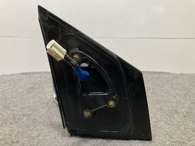 イスト NCP60/NCP61/NCP65 純正 左 ドアミラー 5線 J46 シルバーマイカメタリック 1E7 トヨタ(148283)
