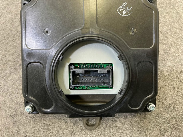 C-HR/CHR ZYX10/NGX10/NGX50 ヘッドライト LED コンピューター 81056-10890 89907-10010 トヨタ(148287)