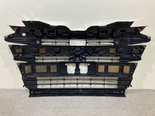 新車取り外し!ノア NOAH 90系/MZRA90/MZRA95/ZWR90/ZWR95 純正 フロント グリル/ラジエーターグリル 53112-V1020/53101-V1020(148291)