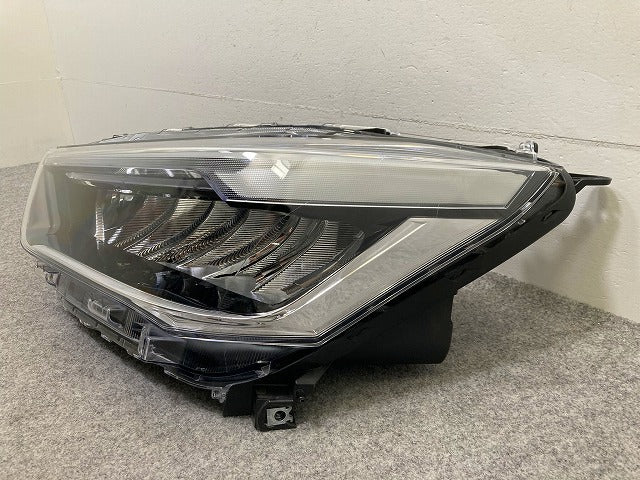 ライズ/ロッキー A200S/A210S/A200A/A210A/A202A 純正 左 ヘッドライト/ランプ LED レベライザー ICHIKOH 1991 トヨタ(148295)