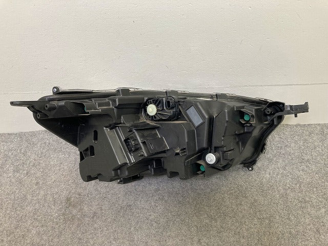 ライズ/ロッキー A200S/A210S/A200A/A210A/A202A 純正 左 ヘッドライト/ランプ LED レベライザー ICHIKOH 1991 トヨタ(148295)
