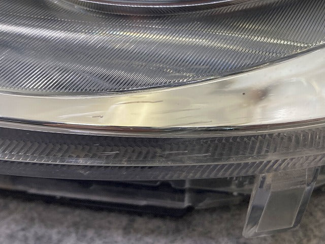 ムーヴ キャンバス/キャンパス LA800S/LA810S 純正 左 ヘッドライト/ランプ LED レベライザー 刻印8L KOITO 100-69038 ダイハツ(148302)