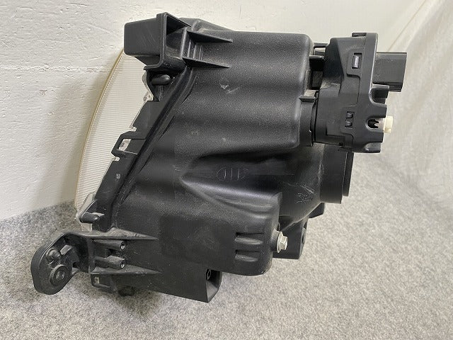 MRワゴン MF33S 純正 右 ヘッドライト/ランプ ハロゲン レベライザー 刻印DC STANLEY P9510 スズキ(148306)