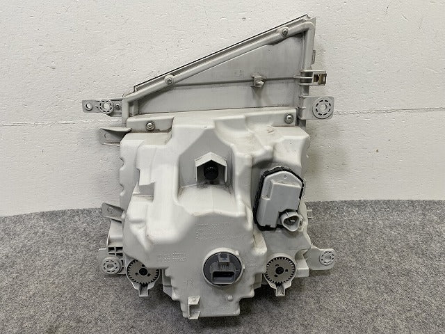 エルフ NJR85/NHR85/NKR85 純正 後期 右 ヘッドライト/ランプ LED レベライザー 刻印マ KOITO いすゞ(148309)