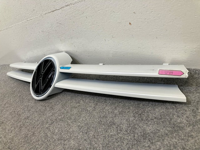 新品!ゴルフ4/GOLFⅣ 1J系 純正 フロント グリル/ラジエーターグリル 1J0853653 C 1J0853653CGRU サフ フォルクスワーゲン(148312)