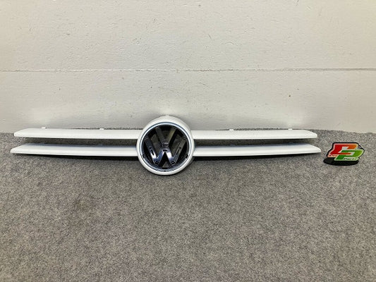 新品!ゴルフ4/GOLFⅣ 1J系 純正 フロント グリル/ラジエーターグリル 1J0853653 C 1J0853653CGRU サフ フォルクスワーゲン(148313)