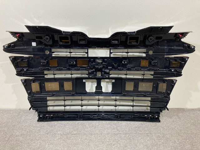 ノア NOAH 90系/MZRA90W/MZRA95W/ZWR90W/ZWR95W 純正 フロント グリル/ラジエーターグリル 53101-V1020/53112-V1020(148326)