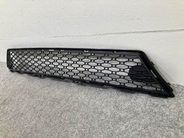 新品!XC70 BB系/2008-2015 純正 フロント バンパー グリル ロア 30744523 30678691 V30678691 素地 ボルボ(148338)