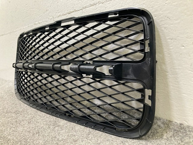 新品!トゥアレグ 7L系 純正 右 フロント バンパー グリル 7L6 853 666 A 7L6853666A9B9 素地 フォルクスワーゲン(148344)