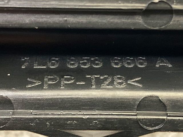 新品!トゥアレグ 7L系 純正 右 フロント バンパー グリル 7L6 853 666 A 7L6853666A9B9 素地 フォルクスワーゲン(148344)