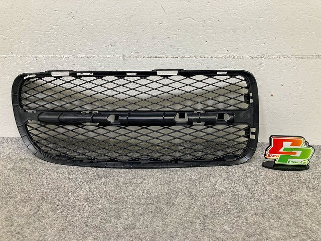 新品!トゥアレグ 7L系 純正 右 フロント バンパー グリル 7L6 853 666 A 7L6853666A9B9 素地 フォルクスワーゲン(148345)