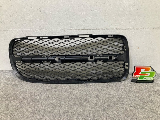新品!トゥアレグ 7L系 純正 右 フロント バンパー グリル 7L6 853 666 A 7L6853666A9B9 素地 フォルクスワーゲン(148346)
