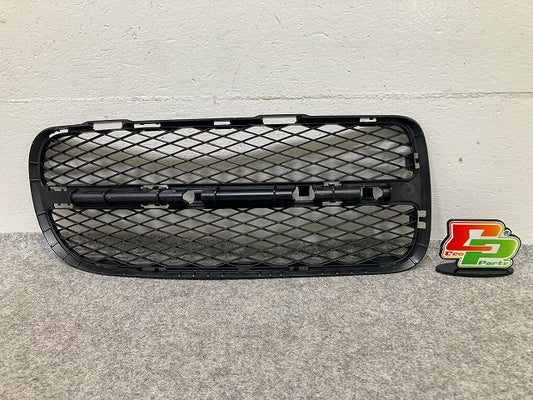 新品!トゥアレグ 7L系 純正 右 フロント バンパー グリル 7L6 853 666 A 7L6853666A9B9 素地 フォルクスワーゲン(148346)