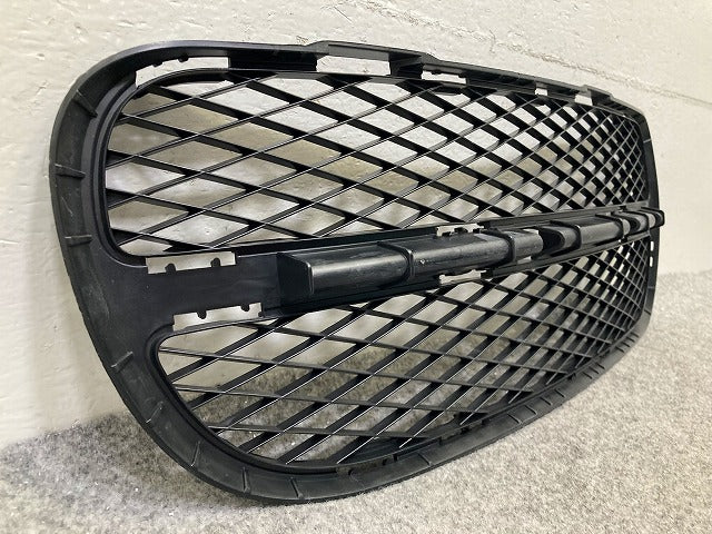新品!トゥアレグ 7L系 純正 右 フロント バンパー グリル 7L6 853 666 A 7L6853666A9B9 素地 フォルクスワーゲン(148346)