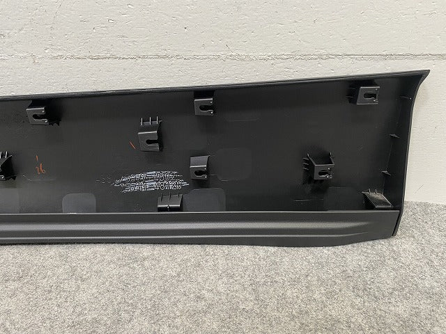 新車取り外し!ハリアー 80系/MXUA80/MXUA85/AXUH80/AXUH85/AXUP85 純正 右 リア ドア サイドパネル 75077-48020/75741-48120(148349)