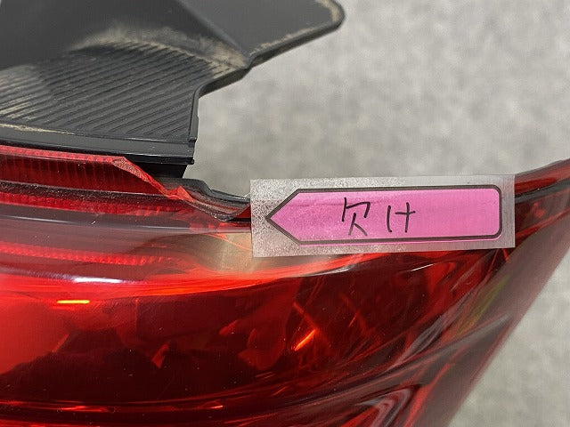 キャラバン NV350 標準 E26 純正 右 テールランプ/ライト/レンズ ハロゲン 刻印3 ICHIKOH VALEO T008 26554-3XA0B 日産(148354)