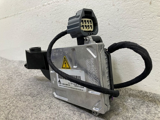 新品!C30/V40/S40/V50 純正 左 ヘッドライト/ランプ バラスト 1 307 329 098 01 V31213765 ボルボ(148372)