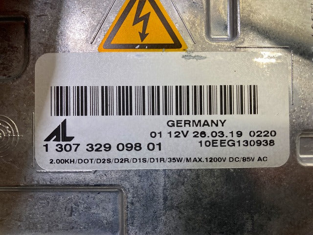 新品!C30/V40/S40/V50 純正 左 ヘッドライト/ランプ バラスト 1 307 329 098 01 V31213765 ボルボ(148372)