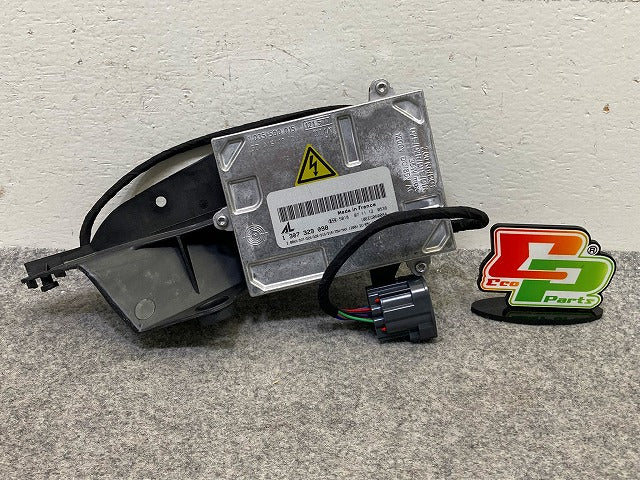 新品!C30/V40/S40/V50 純正 右 ヘッドライト/ランプ キセノン HID バラスト 1 307 329 098 V31213766 ボルボ(148374)