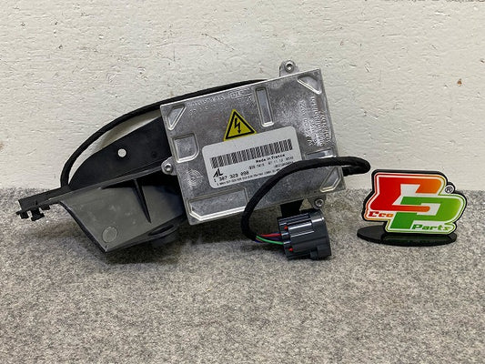 新品!C30/V40/S40/V50 純正 右 ヘッドライト/ランプ キセノン HID バラスト 1 307 329 098 V31213766 ボルボ(148374)