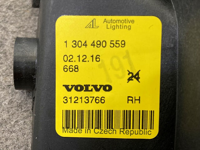 新品!C30/V40/S40/V50 純正 右 ヘッドライト/ランプ キセノン HID バラスト 1 307 329 098 V31213766 ボルボ(148374)