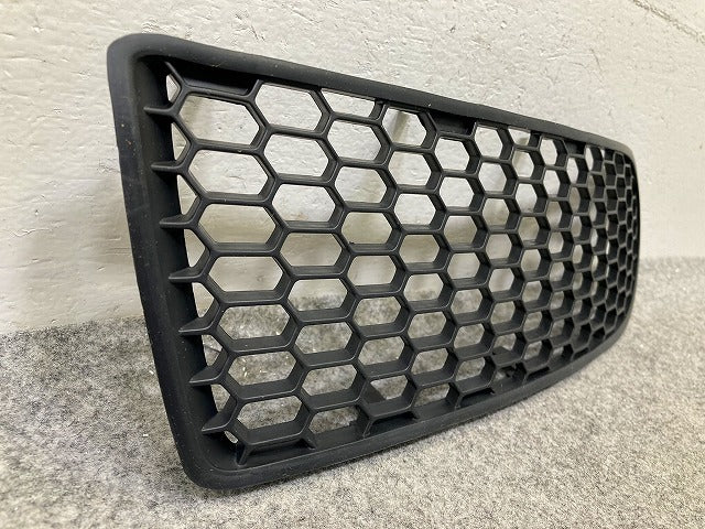 新品!ニュービートル 9C系 純正 右 フロント グリル/ラジエーターグリル 1C0 807 684 A 1C0807684A01C 素地 フォルクスワーゲン(148378)