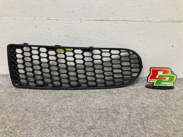 新品!ニュービートル 9C系 純正 右 フロント グリル/ラジエーターグリル 1C0 807 684 A 1C0807684A01C 素地 フォルクスワーゲン(148379)