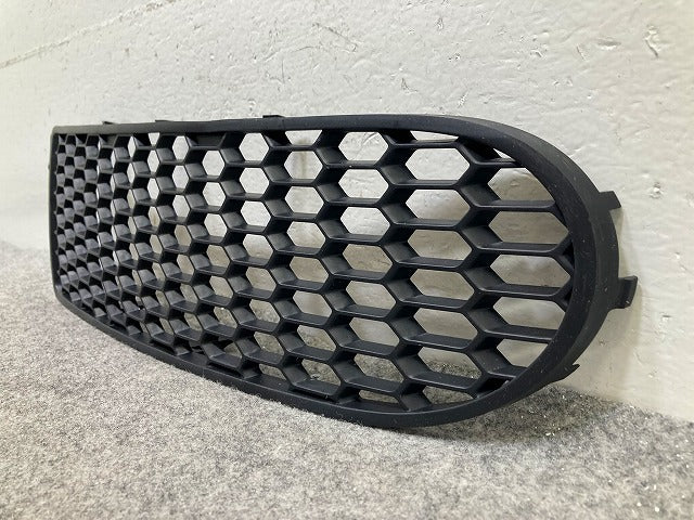 新品!ニュービートル 9C系 純正 右 フロント グリル/ラジエーターグリル 1C0 807 684 A 1C0807684A01C 素地 フォルクスワーゲン(148382)