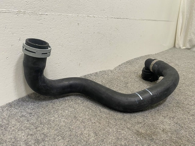 新品!V40 MB系/2014-2016 純正  ラジエター ホース ラジエーター 31338598 V31338598 ボルボ(148391)
