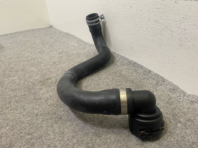 新品!V40 MB系/2014-2016 純正  ラジエター ホース ラジエーター 31338598 V31338598 ボルボ(148391)