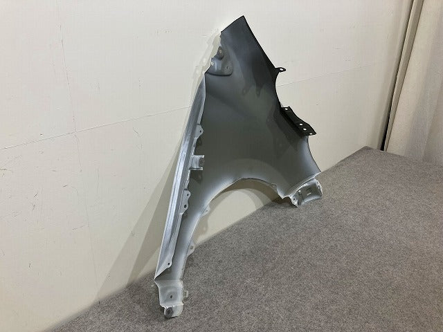 アクア/AQUA MXPK10/MXPK11/MXPK15/MXPK16 純正 左 フロント フェンダー 53812-52610 プラチナホワイトパールマイカ 089 トヨタ(148395)
