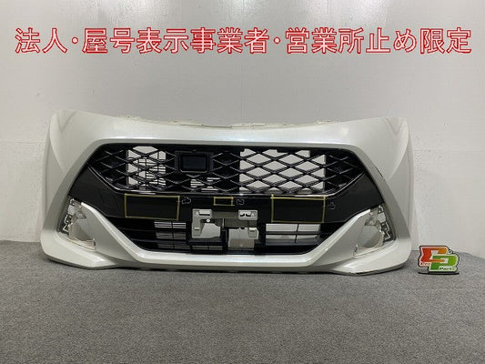 タンク カスタム M900A/M910A 純正 前期 フロント バンパー グリル付 52119-B1300 パールホワイトIII W24 トヨタ(148397)