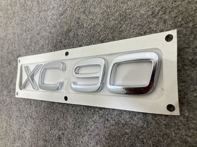 新品!XC90 CB 系/2003-2015 純正 リア エンブレム/オーナメント 9483933 ボルボ(148400)