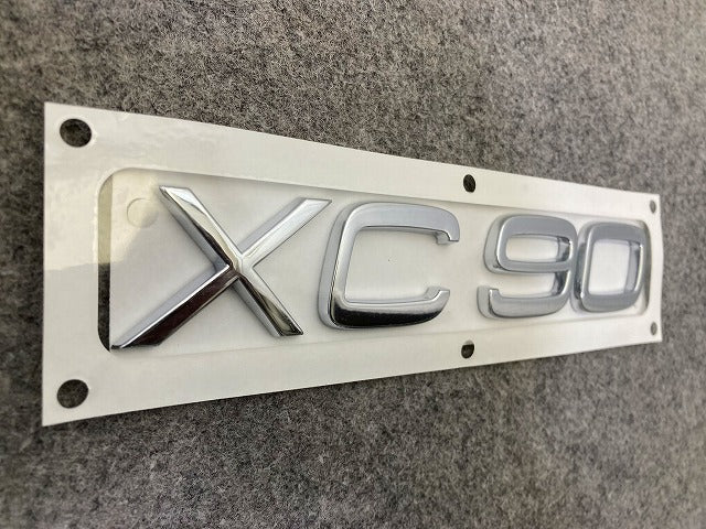 新品!XC90 CB 系/2003-2015 純正 リア エンブレム/オーナメント 9483933 ボルボ(148402)