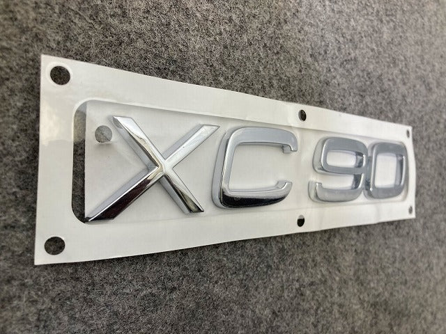 新品!XC90 CB 系/2003-2015 純正 リア エンブレム/オーナメント 9483933 ボルボ(148404)
