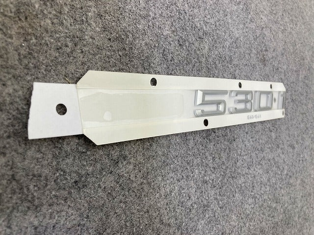 新品!5シリーズ ツーリング/E60/E61 純正 リア エンブレム/オーナメント 51 14 7 039 786 BMW(148418)