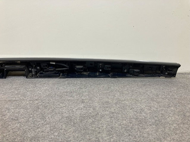 セレナ C28/NC28/FC28/FNC28/GC28/GFC28 純正 バックドアパネル ガーニッシュ カメラ付 90819 7DA0A/1A/1B 90819-7DA1A メッキ(148421)