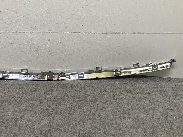 新車取り外し!ハリアー 80系/MXUA80/MXUA85/AXUH80/AXUH85 純正 フロント バンパー モール 53122-48160/170 53122-48170 メッキ(148426)